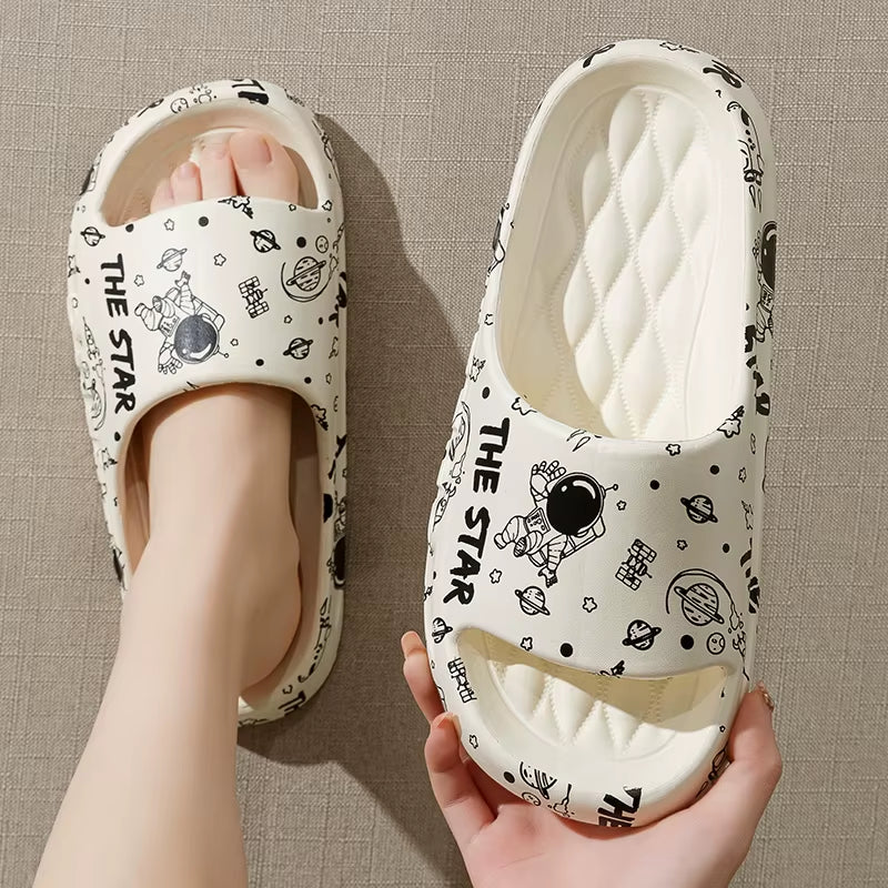 Slippers for WOMEN'S Summer Outdoor Wear, New Indoor Home, Bathroom, Shower, Non Slip, Household Slippers for Men Zyt2411